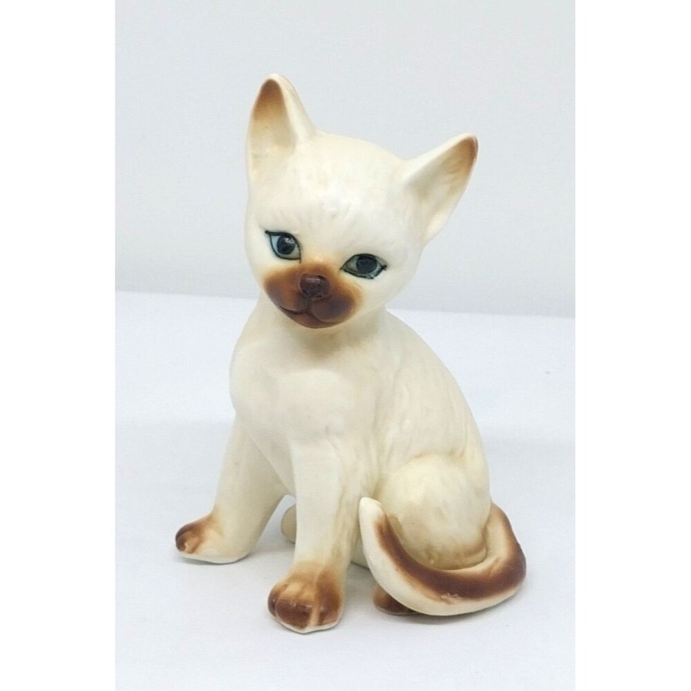 Vintage Davar 4” Cat Figurine: 1960s Bone China 4" Sitting Figurine